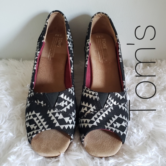 Toms Shoes - Tom's Reina Tribal Aztec Peep Toe Wedge